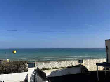 Beachfront double room 😎
