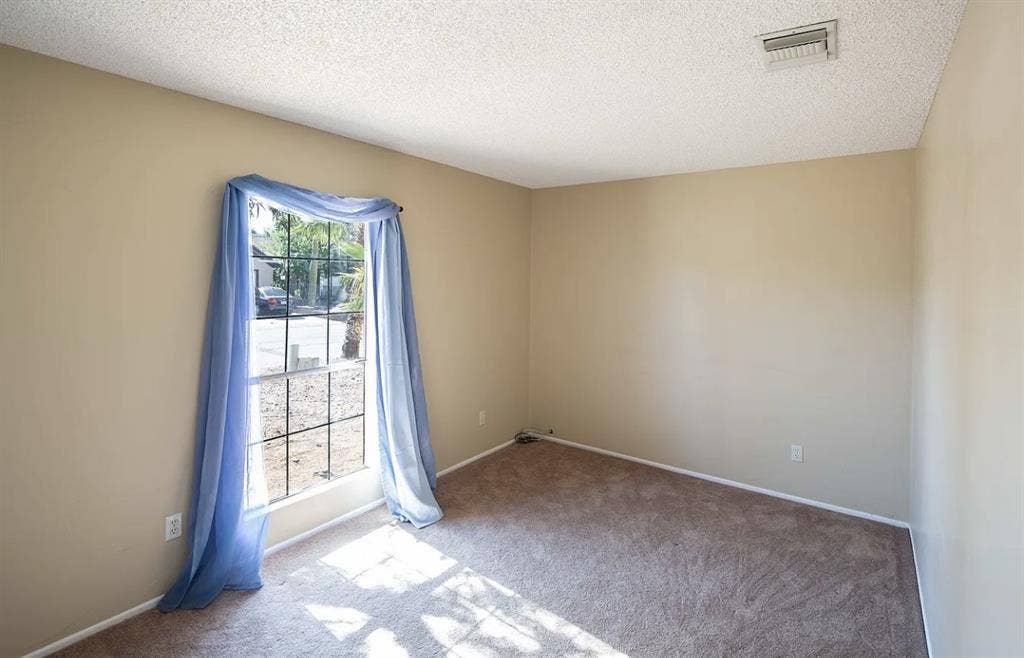 Rooms for rent