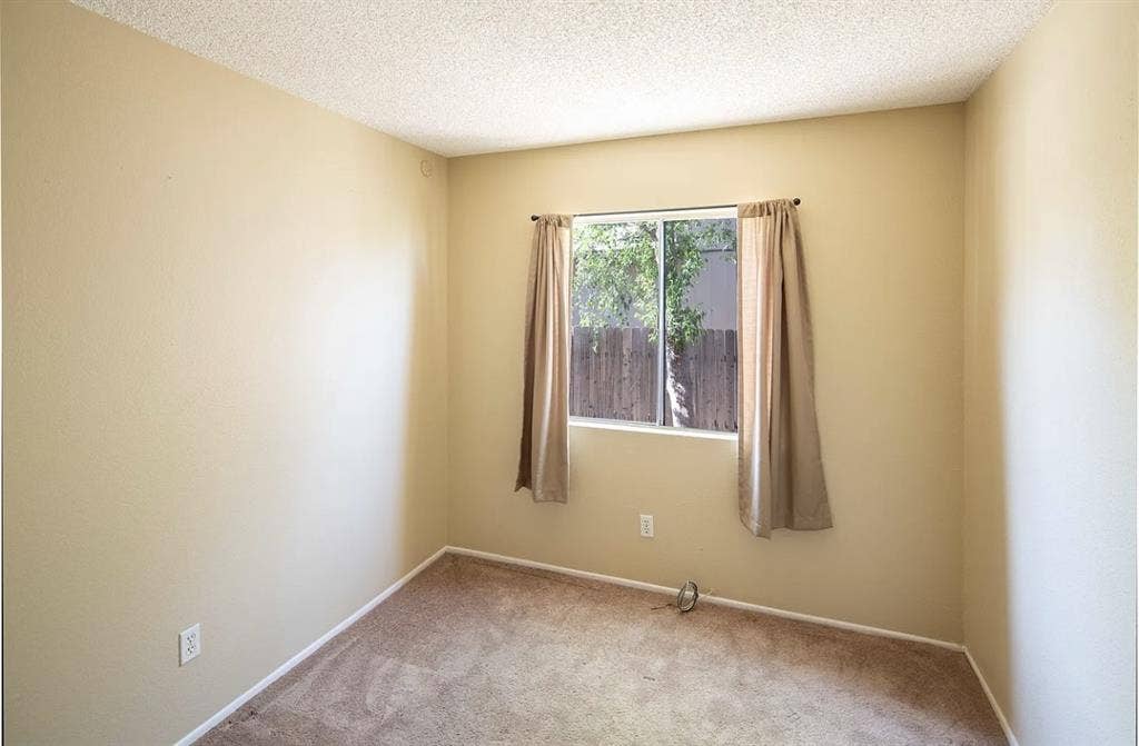Rooms for rent