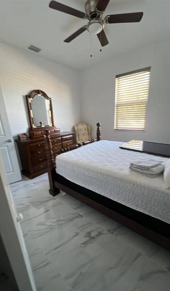 NE Cape Coral Room for Rent
