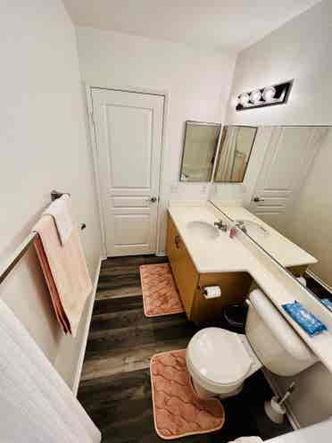 Beautiful, furnished private room