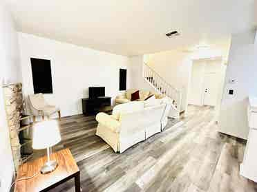 Beautiful, furnished private room