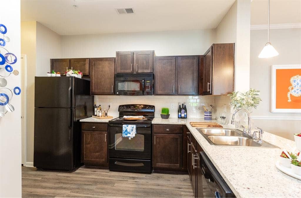 I’m looking for a roomie/place