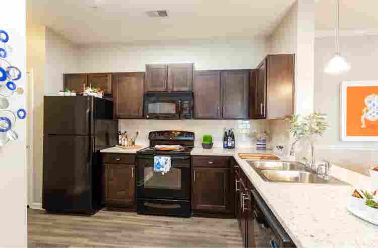 I’m looking for a roomie/place