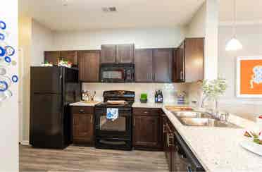 I’m looking for a roomie/place