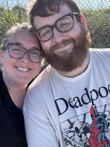 Couple Looking For Roommatees