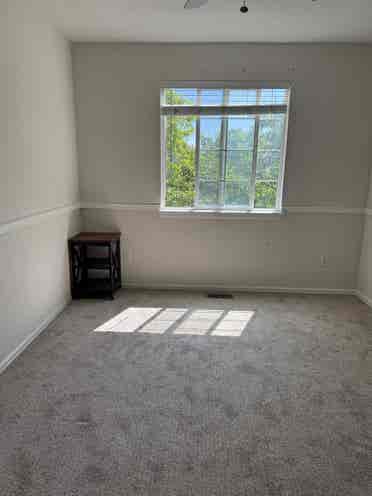 Quiet and clean bedroom available
