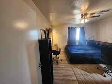 Private Bath Room for Rent