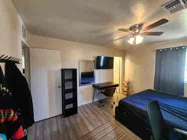 Private Bath Room for Rent