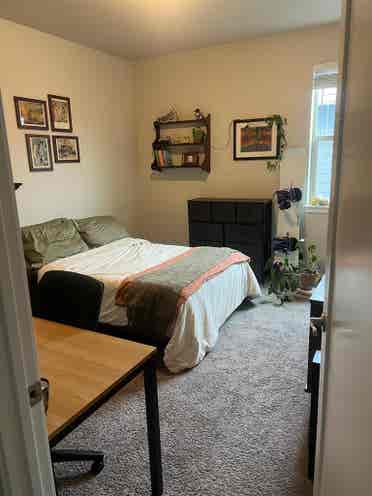 Two Rooms Available in Modern House