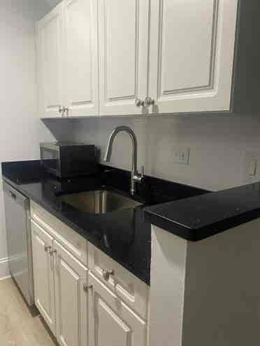 ✨Affordable Room in Midtown South✨