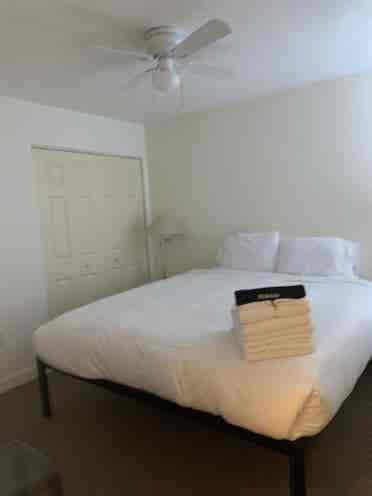 Seeking roommate in Queen's Village