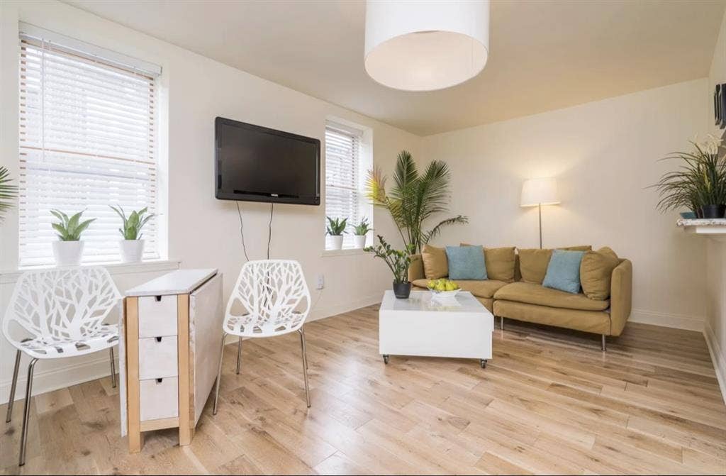 Seeking roommate in Queen's Village