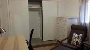 Remodeled Room/Female/Pets Ok