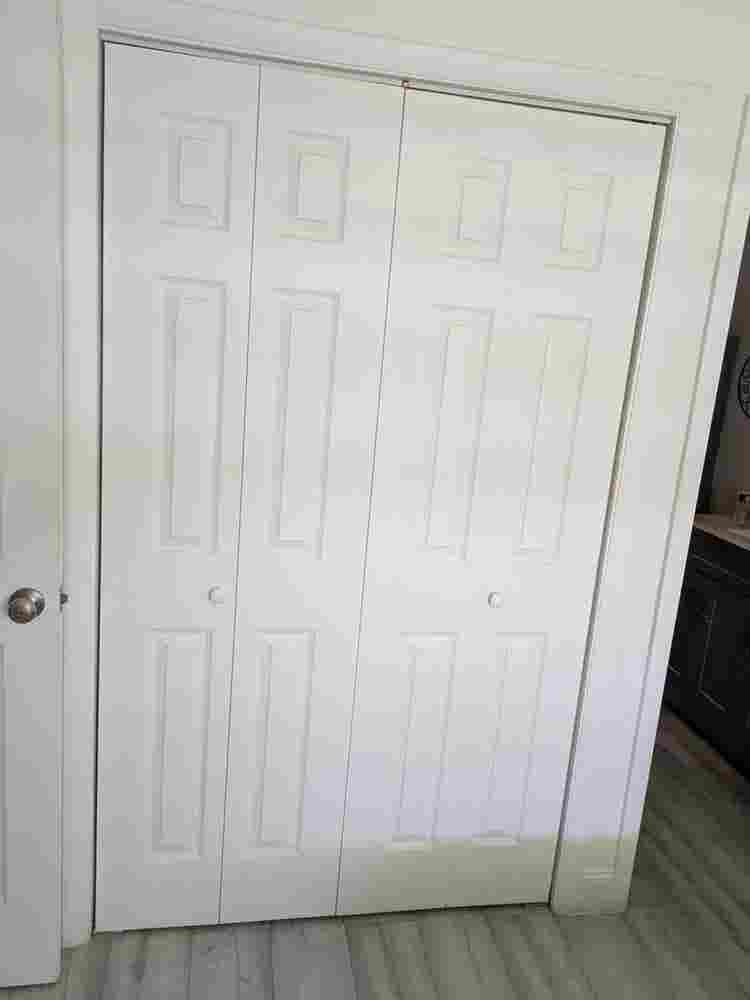 Unfurnished Room ladies only 😃