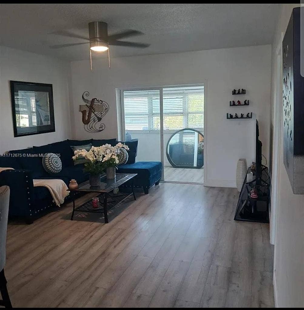 Room for rent ladies only 😃