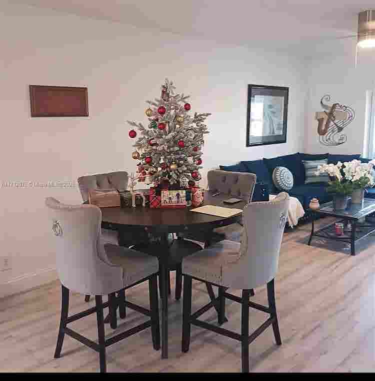 Unfurnished Room ladies only 😃