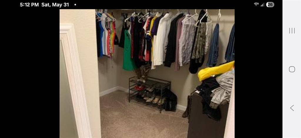 Wanted Roomate for Townhouse.