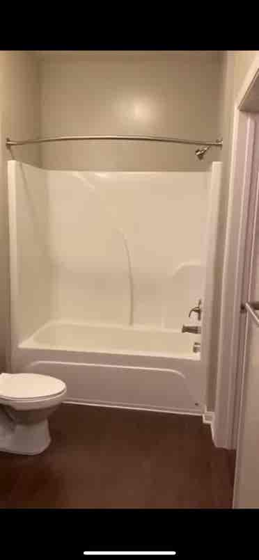 Bedroom for rent in apartment
