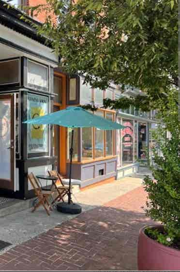 FULLY FURNISHED AND RENOVATED HOME