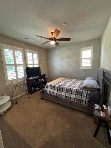 Rooms! Pools, gym, in-home Jacuzzi