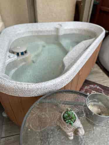 Rooms! Pools, gym, in-home Jacuzzi