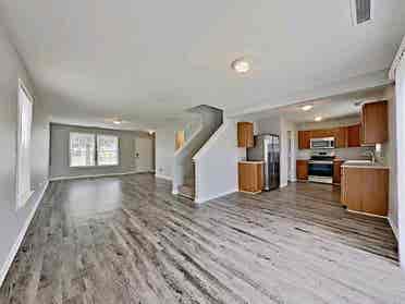 Spacious Room for Rent