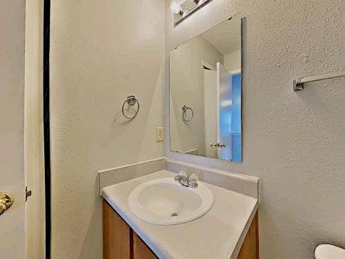 Spacious Room for Rent