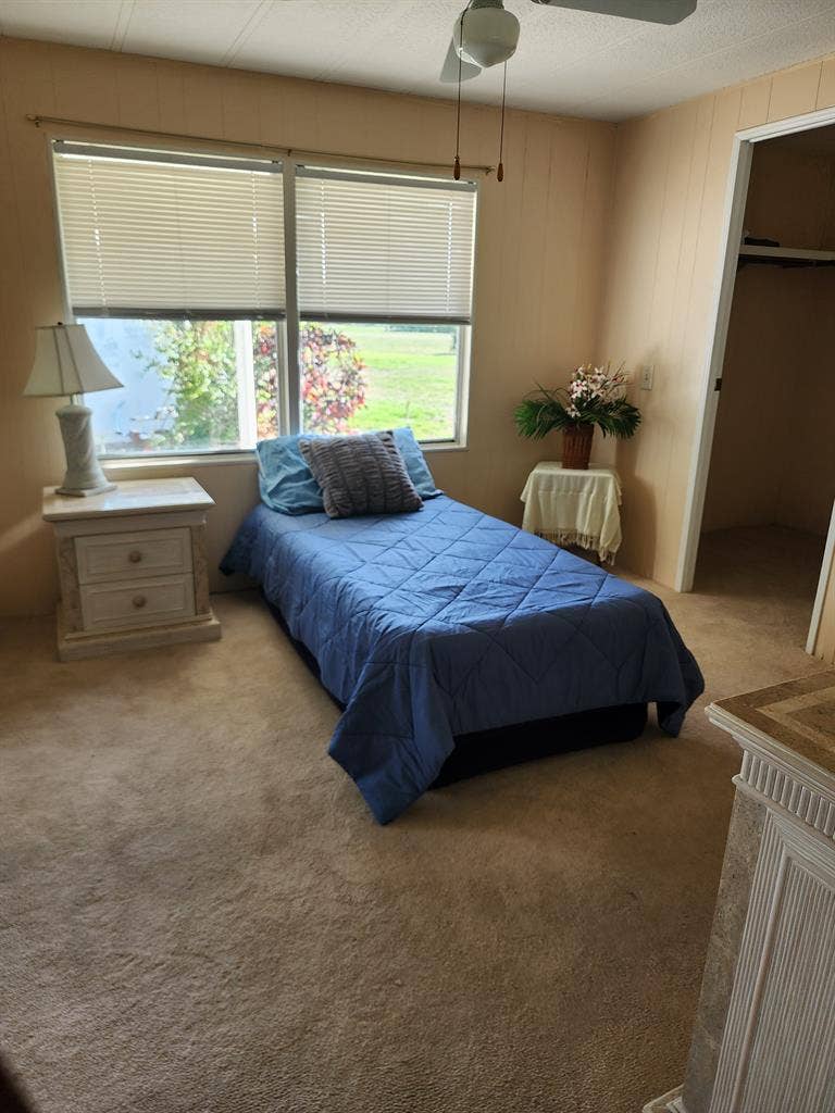 Room for rent with bath
