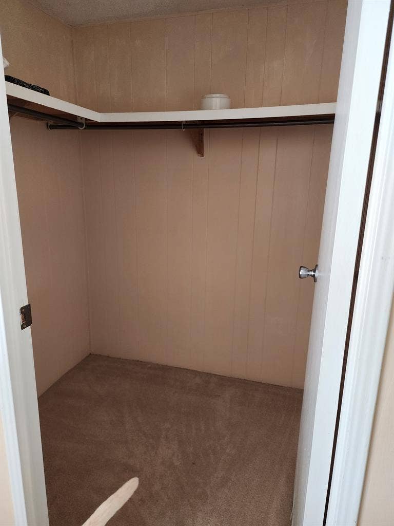 Room for rent with bath