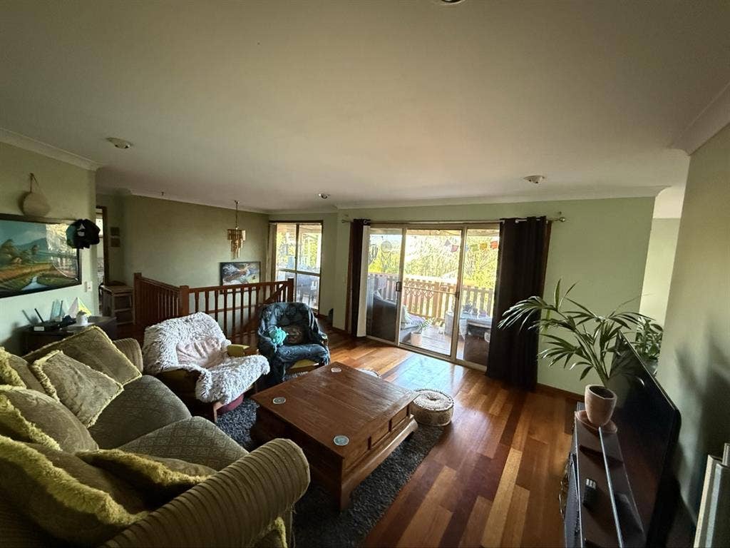 Room for rent in Robina