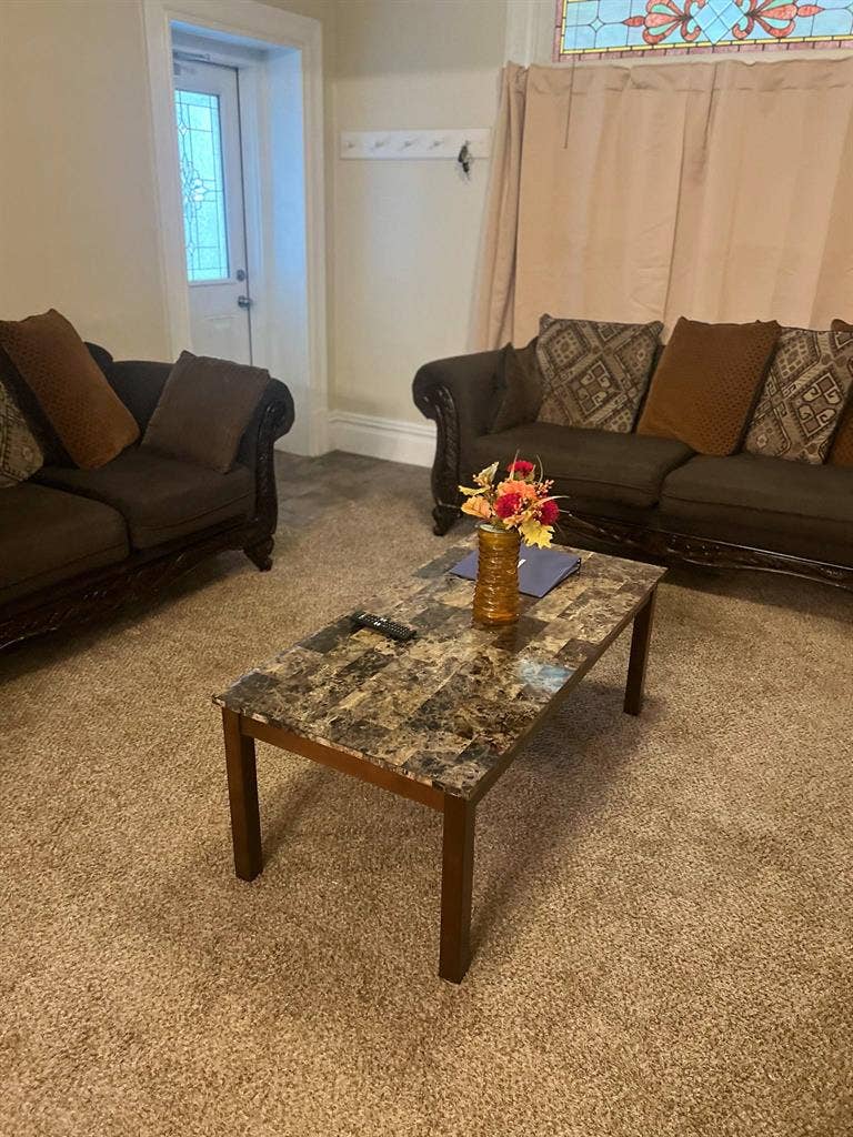Fully Furnished Unit in Verona