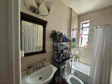 Looking for a 3rd roomate!