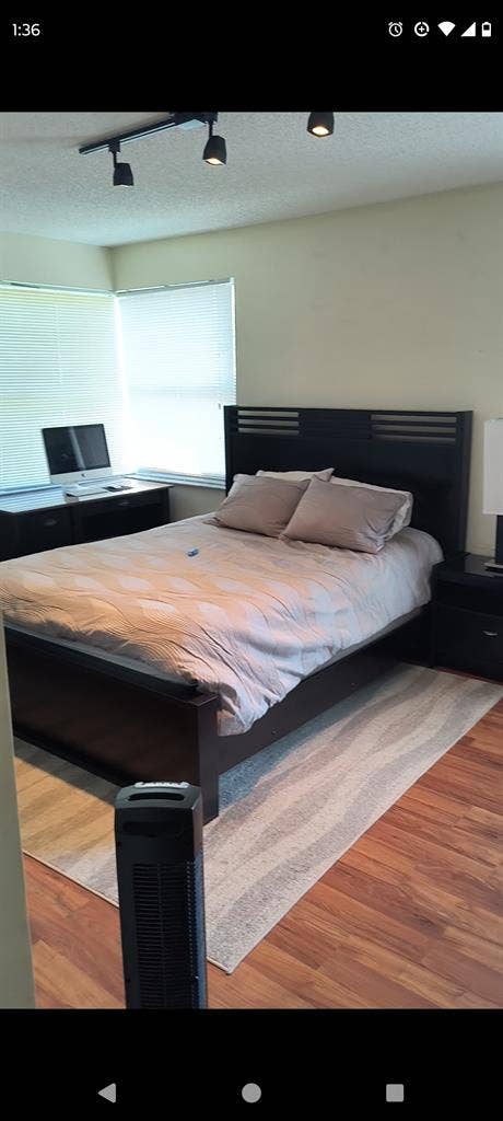 Room for rent West Pembroke Pines