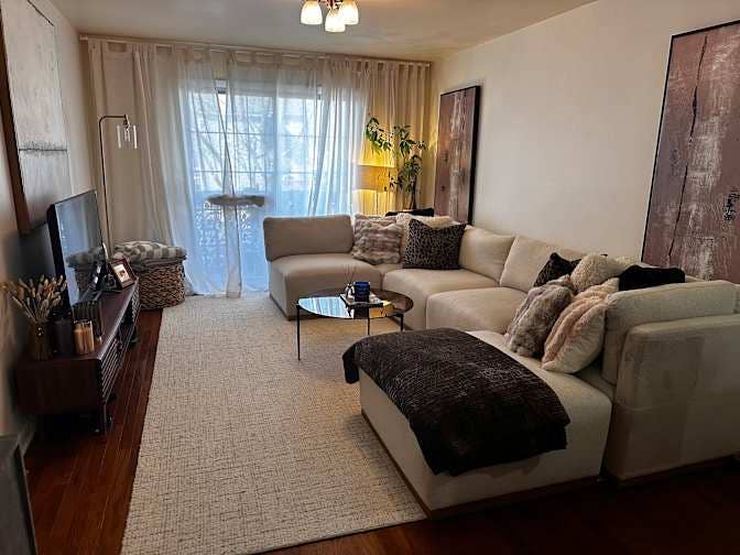 Private room and bathroom for rent