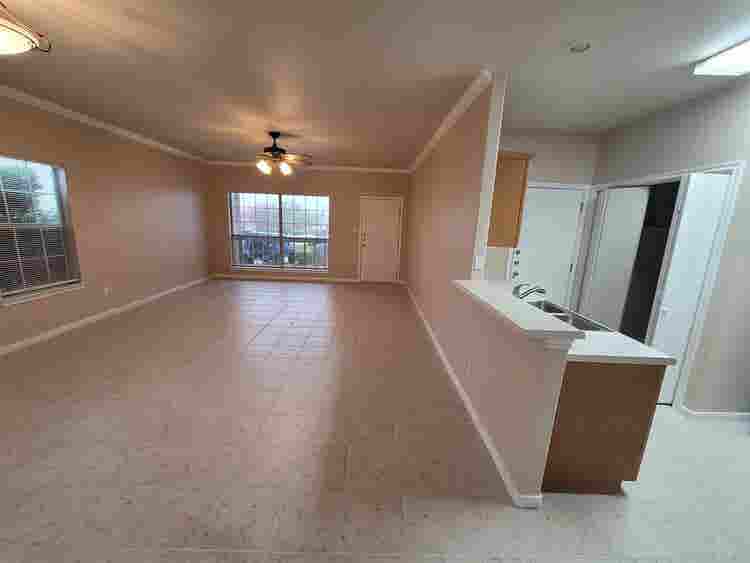 ROOM ***AVAILABLE OCT ***