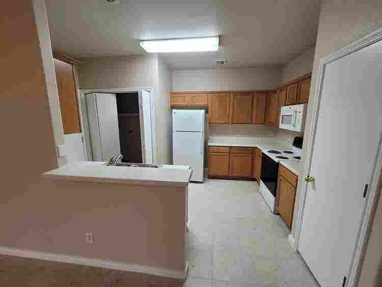 ROOM ***AVAILABLE OCT ***