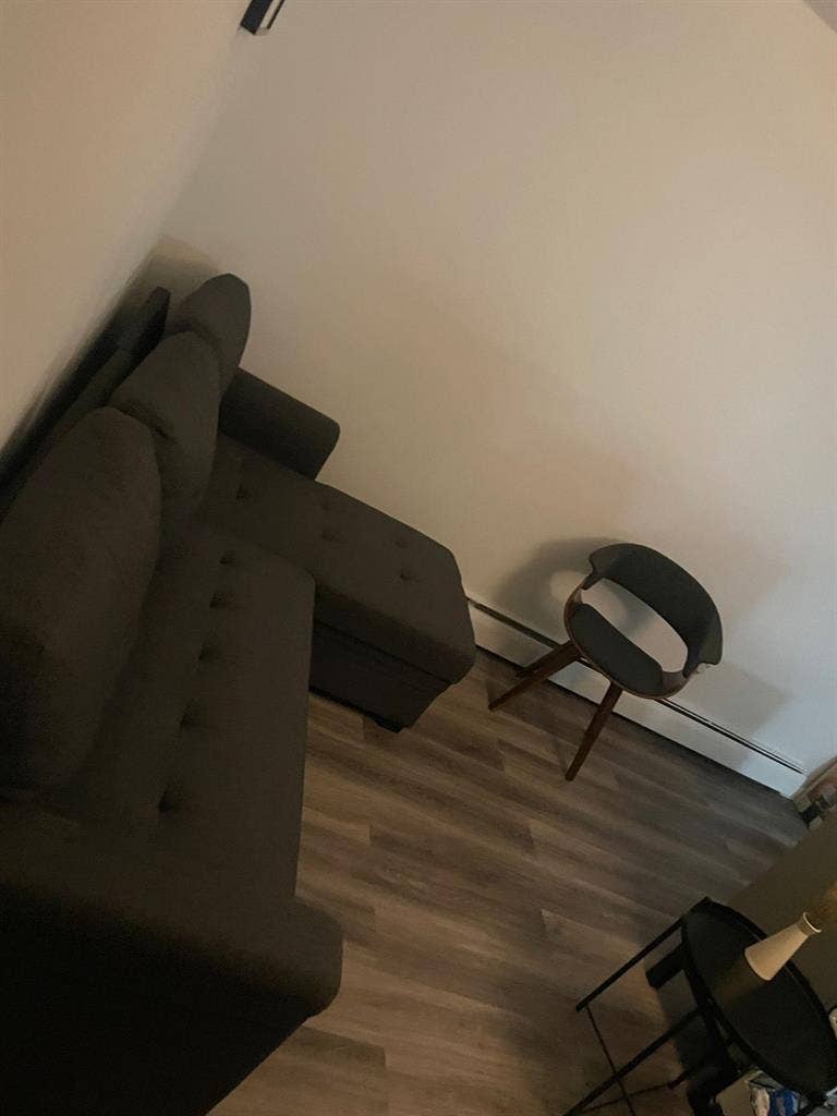 Room for rent 1/2 block from N/W