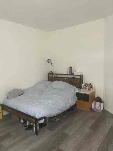 ✨ Spacious Room in Midtown South ✨