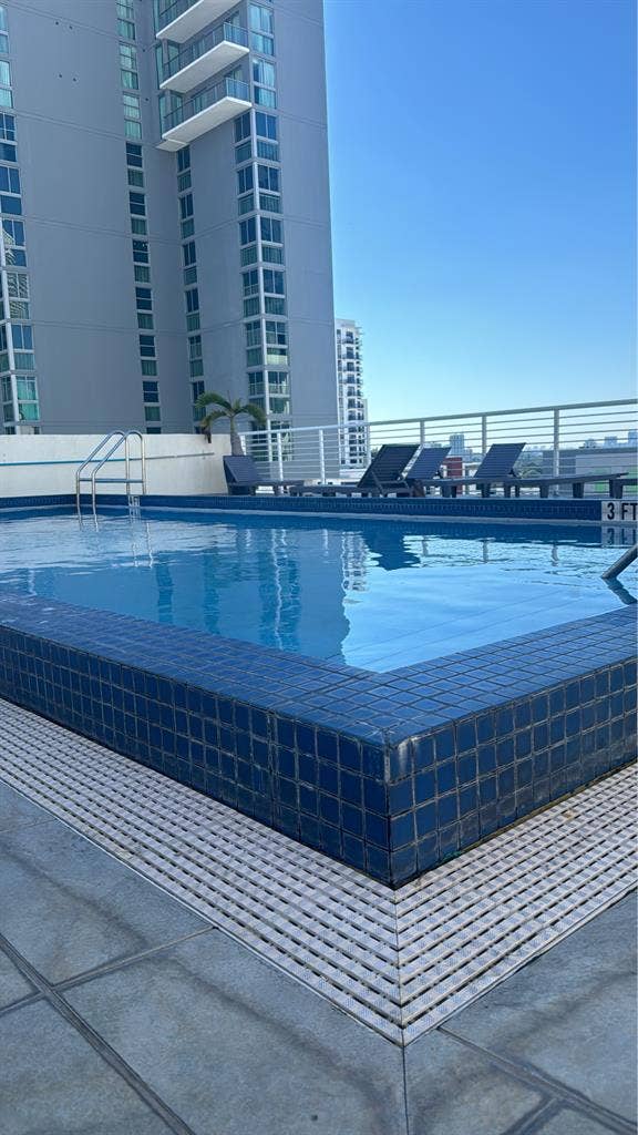 Roomate needed in a Apt in Brickell