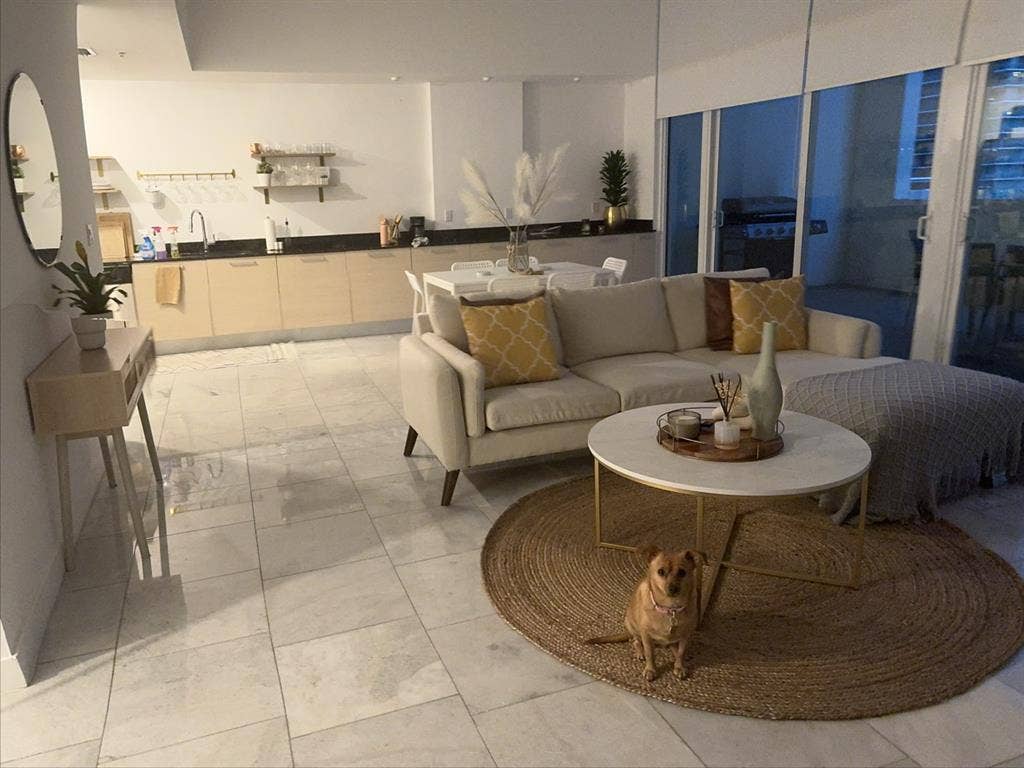 Roomate needed in a Apt in Brickell