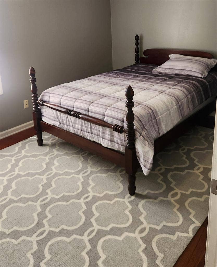 Roommate wanted