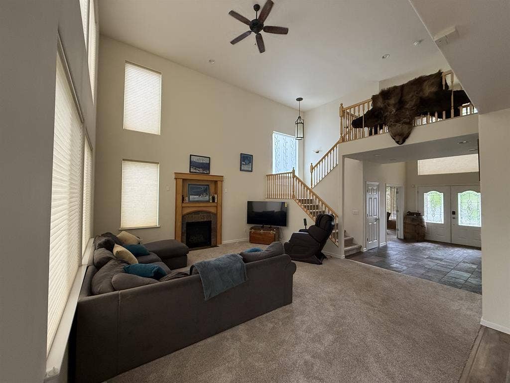 Furnished hm in desired Eagle River