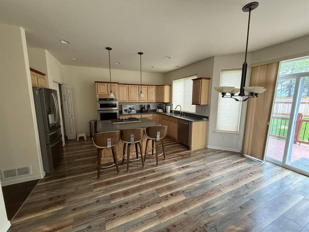Furnished hm in desired Eagle River