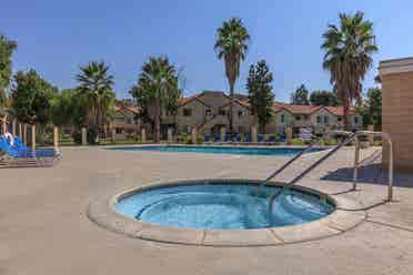room for rent in 2bd