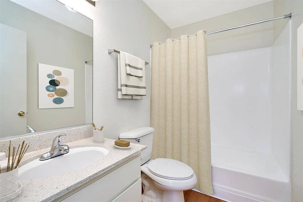 room for rent in 2bd