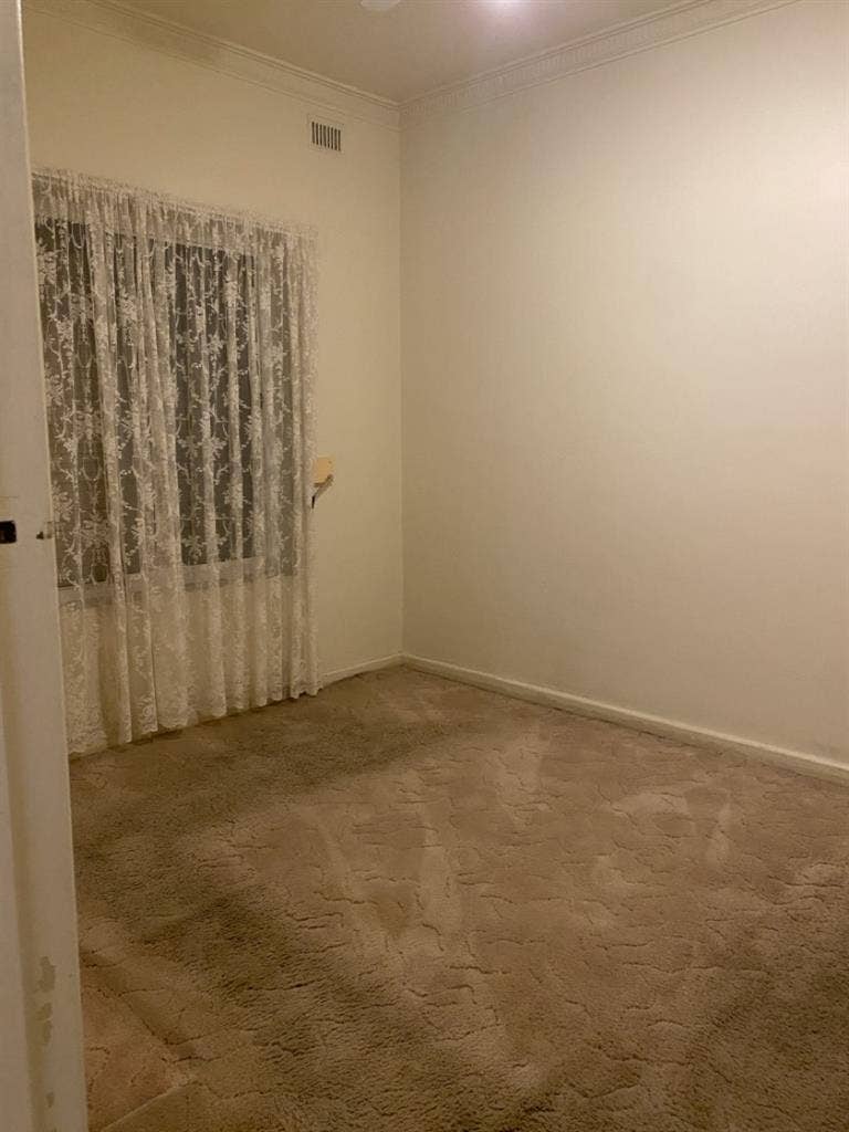 Rooms available for rentt