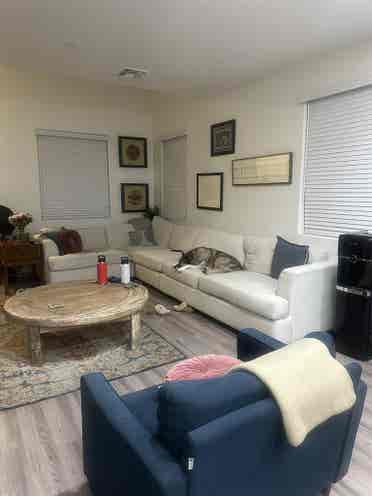 Small room&additional office space