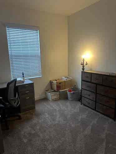 Small room&additional office space