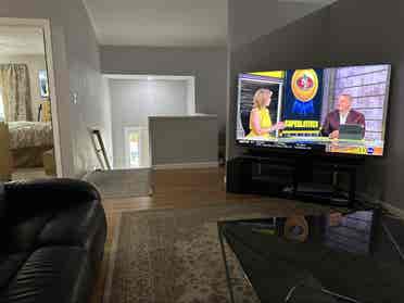 Looking for Roommate for Condo